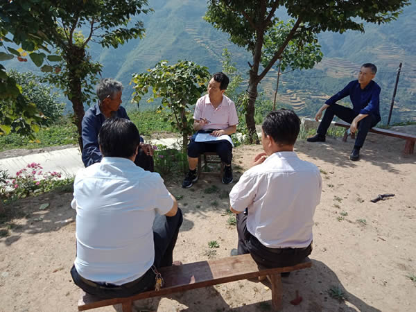 結對幫扶入戶 助力脫貧攻堅