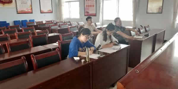 隴運(yùn)集團(tuán)公司召開掃黑除惡專項(xiàng)斗爭專題會(huì)議