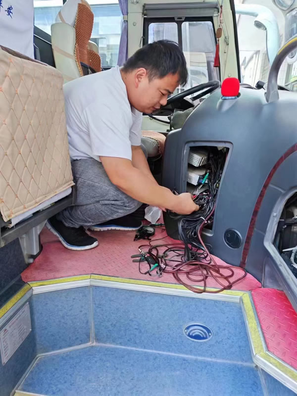 【三抓三促進行時】隴運集團成縣客運公司扎實開展“兩客一?！避囕v動態(tài)監(jiān)控專項整治工作